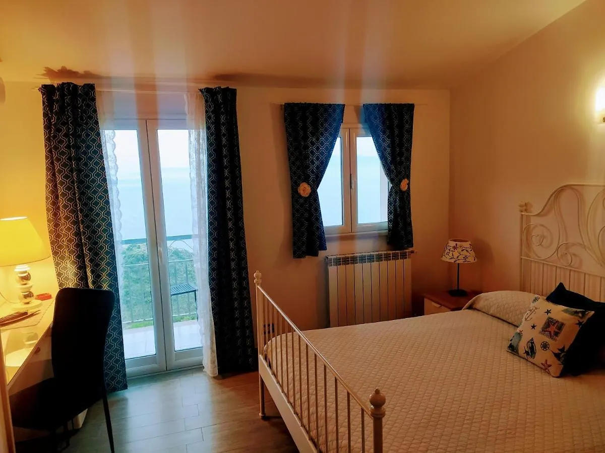 Blue Sky House Bed & Breakfast Taormina 3*,