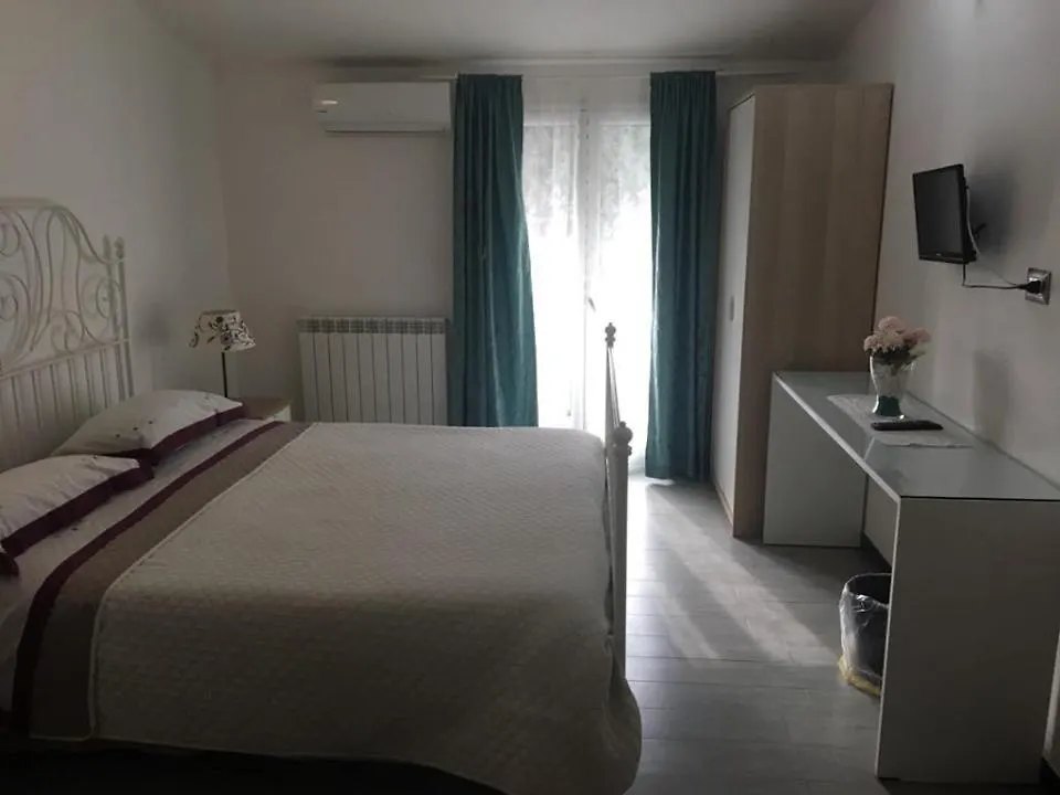 Blue Sky House Bed & Breakfast Taormina Italy