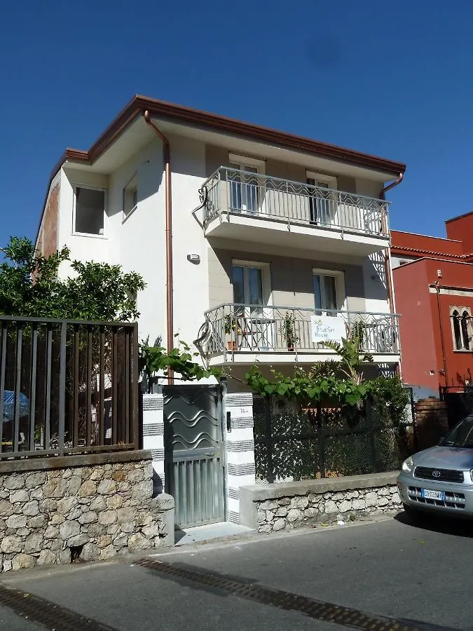 Blue Sky House Bed & Breakfast Taormina Italy