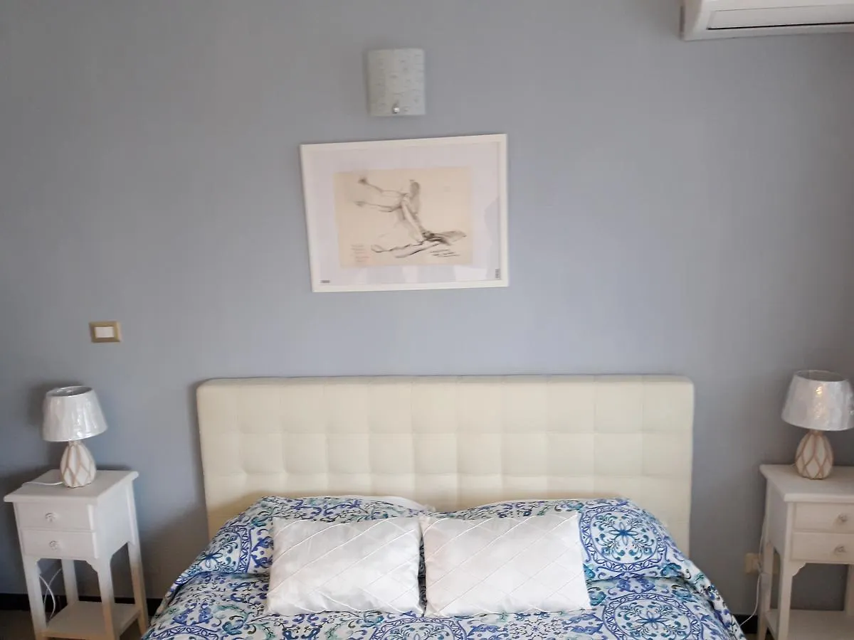 Blue Sky House Bed & Breakfast Taormina Italy